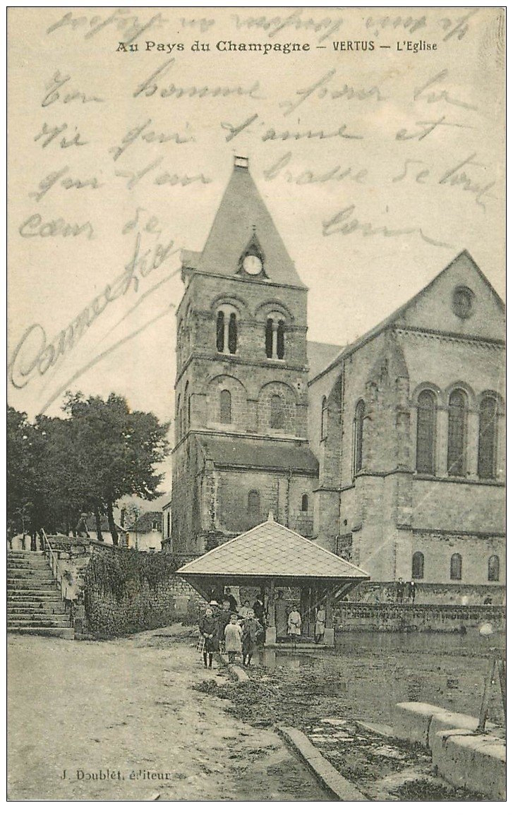 carte postale ancienne 51 VERTUS. L'Eglise et le Lavoir 1918