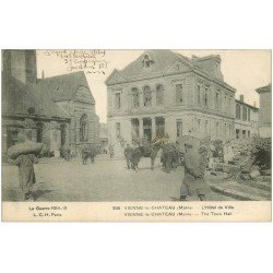 carte postale ancienne 51 VIENNE-LE-CHATEAU. Hôtel de Ville Militaires