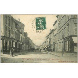 carte postale ancienne 51 VITRY-LE-FRANCOIS. Rue du Pont 1909 Fleurs artificielles