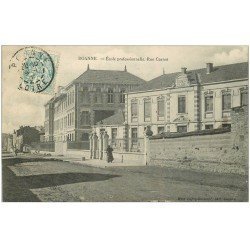 carte postale ancienne 42 ROANNE. Ecole Rue Carnot 1905