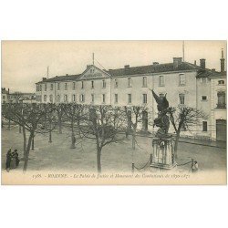 carte postale ancienne 42 ROANNE. Palais de Justice et Monument des Combattants