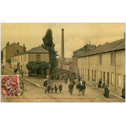 42 ROANNE. Sortie d'Usine Rue Fontalon et Impasse Fontval. Carte de luxe 1909