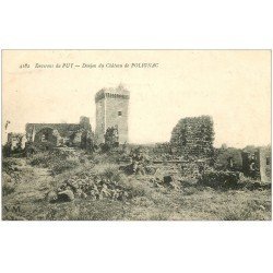 carte postale ancienne 43 POLIGNAC. Donjon 1916 personnage assis