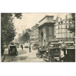 PARIS 10. Taxis en attente et Bus anciens Boulevard et Porte Saint-Martin 1922