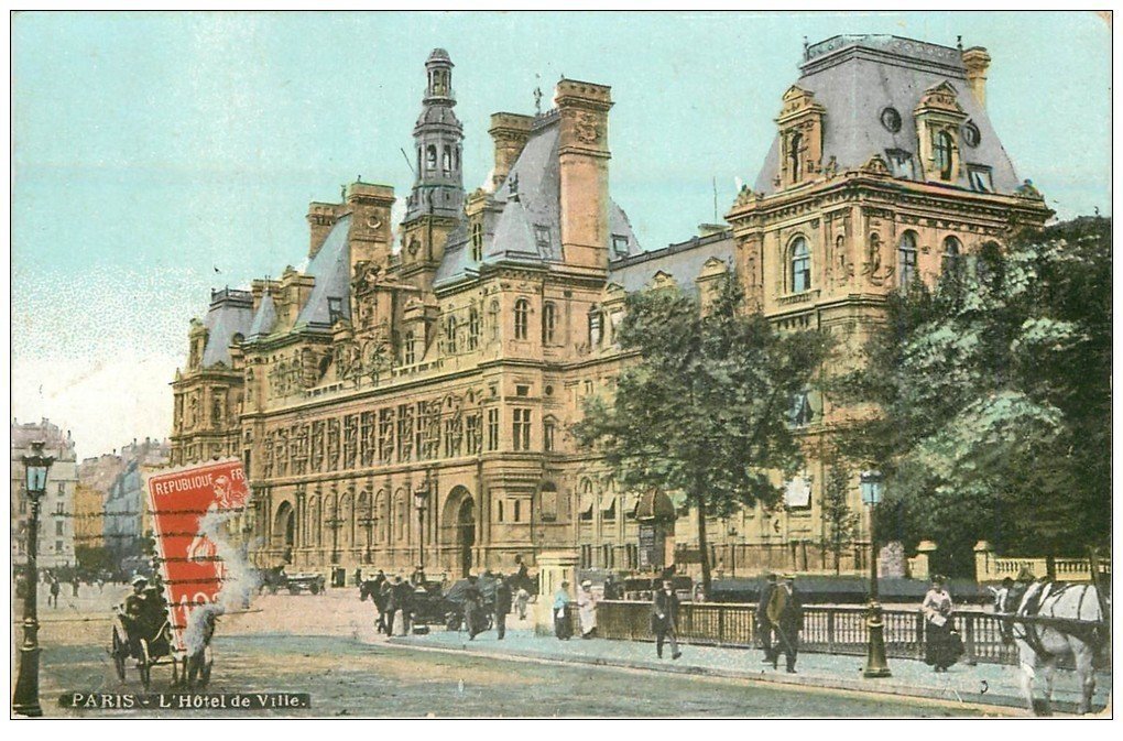 PARIS 04. Hôtel de Ville 1909 petit pli