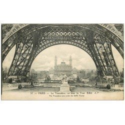 PARIS 07. Le Trocadéro vu sous Tour Eiffel