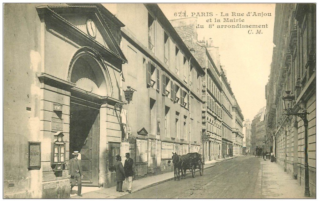 PARIS 08. Mairie rue d'Anjou