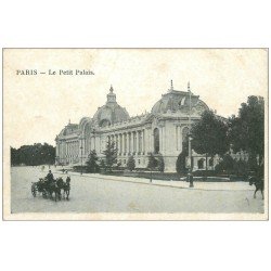 carte postale ancienne PARIS 08. Petit Palais Avenue Alexandre III Fiacre