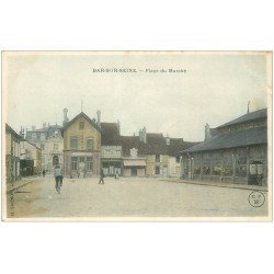 carte postale ancienne 10 BAR-SUR-SEINE. La Poste Place du Marché. Café de la Halle et Epicerie