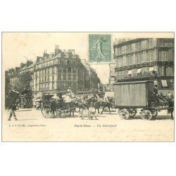 PARIS 10. Attelage livraison, Fiacre, Hippomobile Carrefour rue Fidélité et Bd de Strasbourg 1904. Dentiste à l'étage