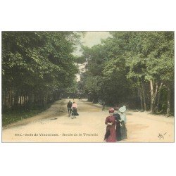 PARIS 12. Bois Vincennes. Cyclistes Route de la Tourelle