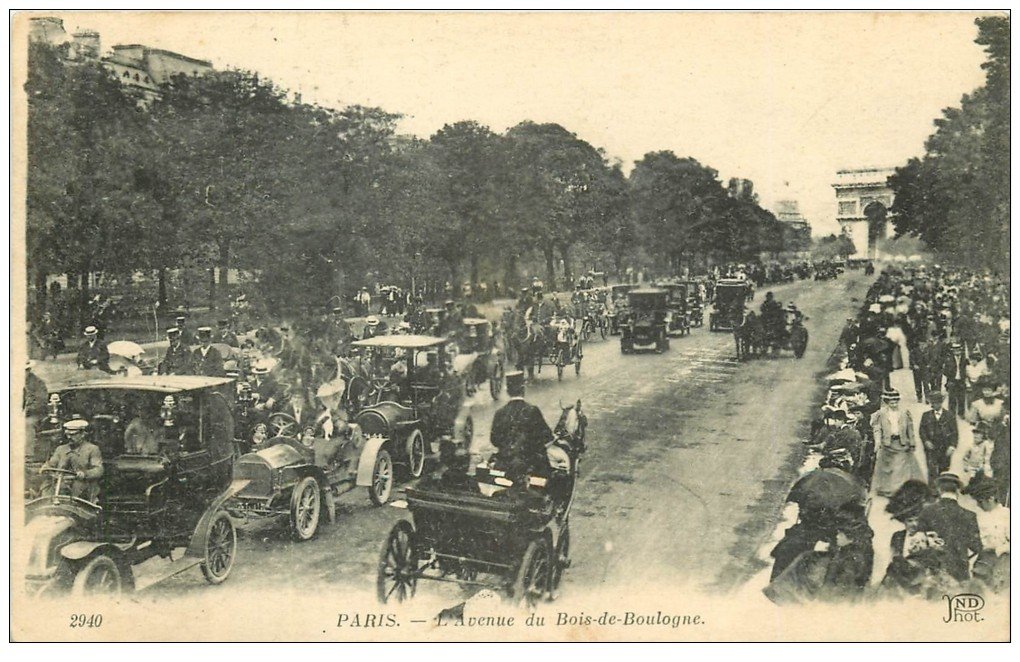 PARIS 16. Avenue du Bois de Boulogne 1918 Taxis et Fiacres