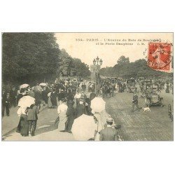 PARIS 16. Avenue du Bois de Boulogne Porte Dauphine Taxis