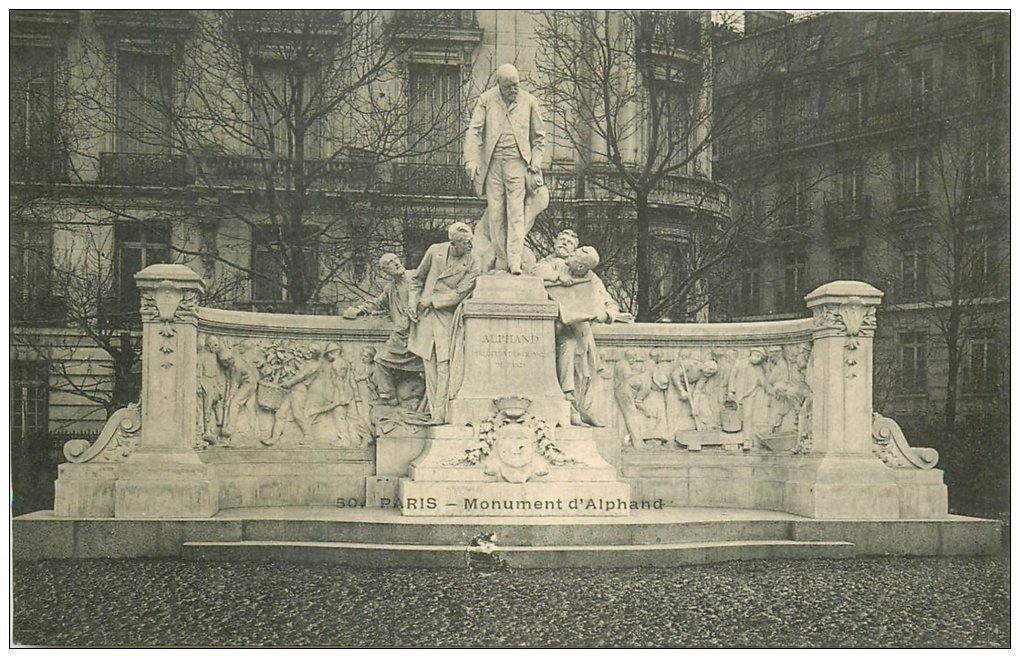 carte postale ancienne PARIS 16. Monument d'Alphand vers 1900