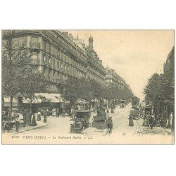 carte postale ancienne PARIS 18. Le Boulevard Barbès Taxi et Tramway à Impériale