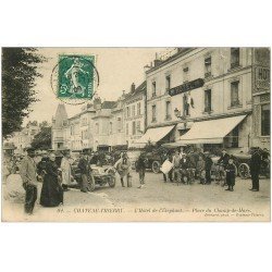 carte postale ancienne 02 CHATEAU-THIERRY. Hôtel . Voitures TacotsEléphant Place Champ-de-Mars 1909