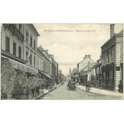 10 ROMILLY-SUR-SEINE. Rue de la Boule d'Or 1916. Voiture Tacot et Café de la Gare