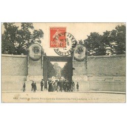 carte postale ancienne PARIS 20. Cimetière Père Lachaise. Entrée Principale 1912