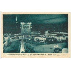 carte postale ancienne PARIS EXPOSITION DES ARTS DECORATIFS 1925. Restaurant et Tour Eiffel