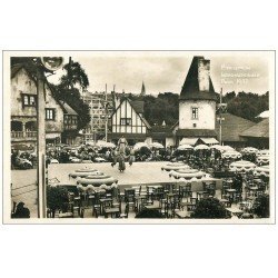 carte postale ancienne PARIS EXPOSITION INTERNATIONALE 1937. Place du Village