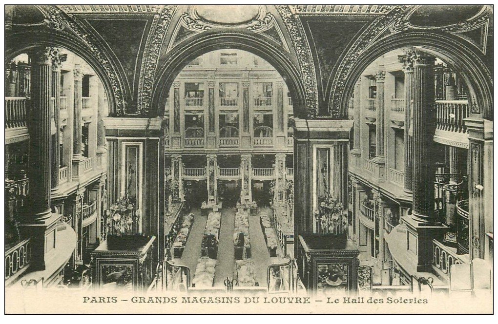 PARIS 01 Grands Magasins du Louvre. Hall des Soieries 1927