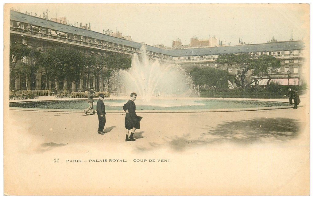 PARIS 01. Palais Royal cour de Ventvers 1900