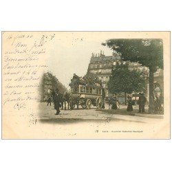 PARIS 01 Place du Théâtre Français Hippomobile à Impériale 1900