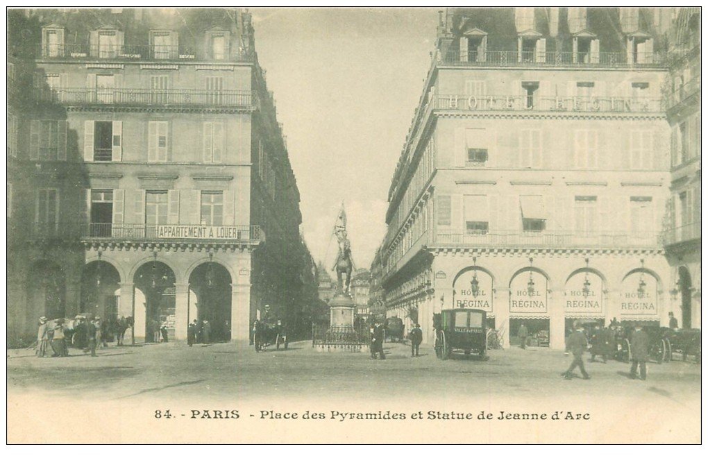 PARIS 01. Place Pyramides Statue Jeanne d'Arc Hôtel Regina