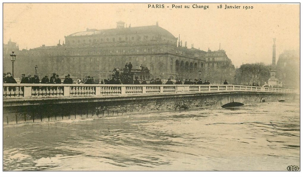 carte postale ancienne PARIS I°. Pont au Change inondations 1910