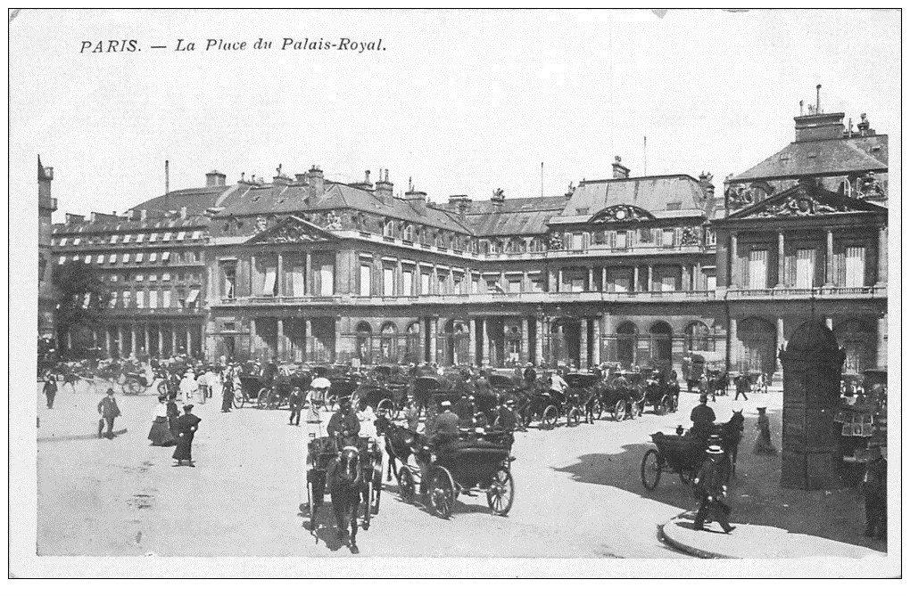 PARIS 01. Palais Royal la Place