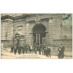 PARIS 02 Garde Républicaine. Caserne de la Banque l'Entrée 1906