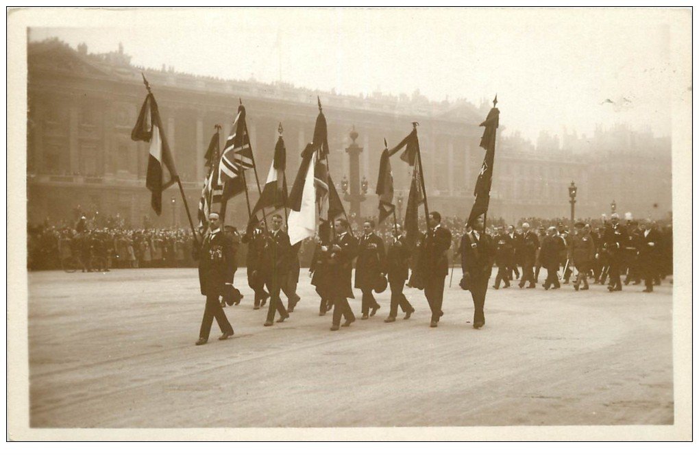 PARIS. Funérailles Maréchal Foch 1929. Drapeaux Combattants alliés