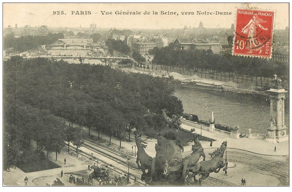 PARIS. Les Ponts et la Seine vers Notre-Dame. Ouvriers en dessous...