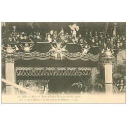 PARIS. Roi et Reine d'Italie saluant les Drapeaux à la Revue de 1903