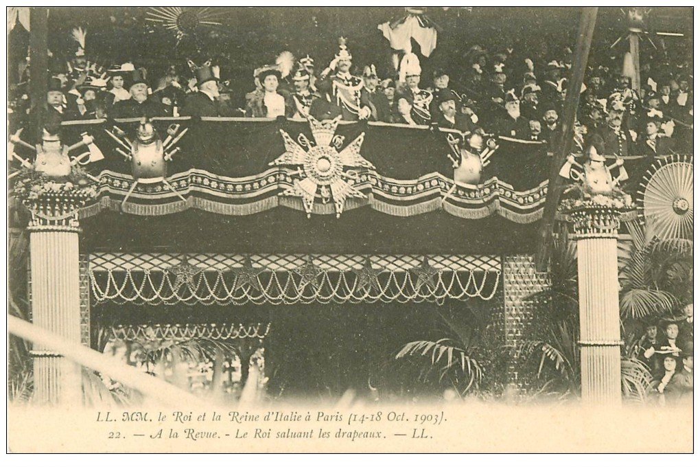 PARIS. Roi et Reine d'Italie saluant les Drapeaux à la Revue de 1903