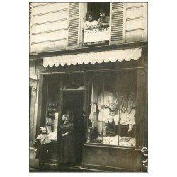 Superbe Photo Cpa PARIS 07. Lingerie Avenue de la Bourdonnais 1908. Festons à Façon et Tapissier à l'étage