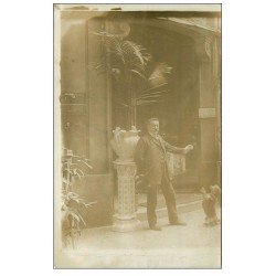 PARIS 10. Adolphe Marchal et son Chien. Céramiques Verreries 7 Rue de la Fidélité