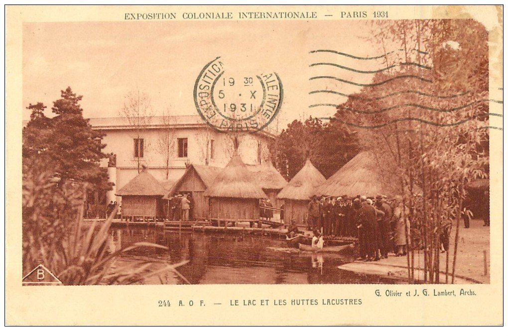 carte postale ancienne EXPOSITION COLONIALE INTERNATIONALE PARIS 1931. A.O.F Lac et Huttes Lacustres