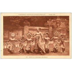 carte postale ancienne EXPOSITION COLONIALE INTERNATIONALE PARIS 1931. Danseuses Balinaises
