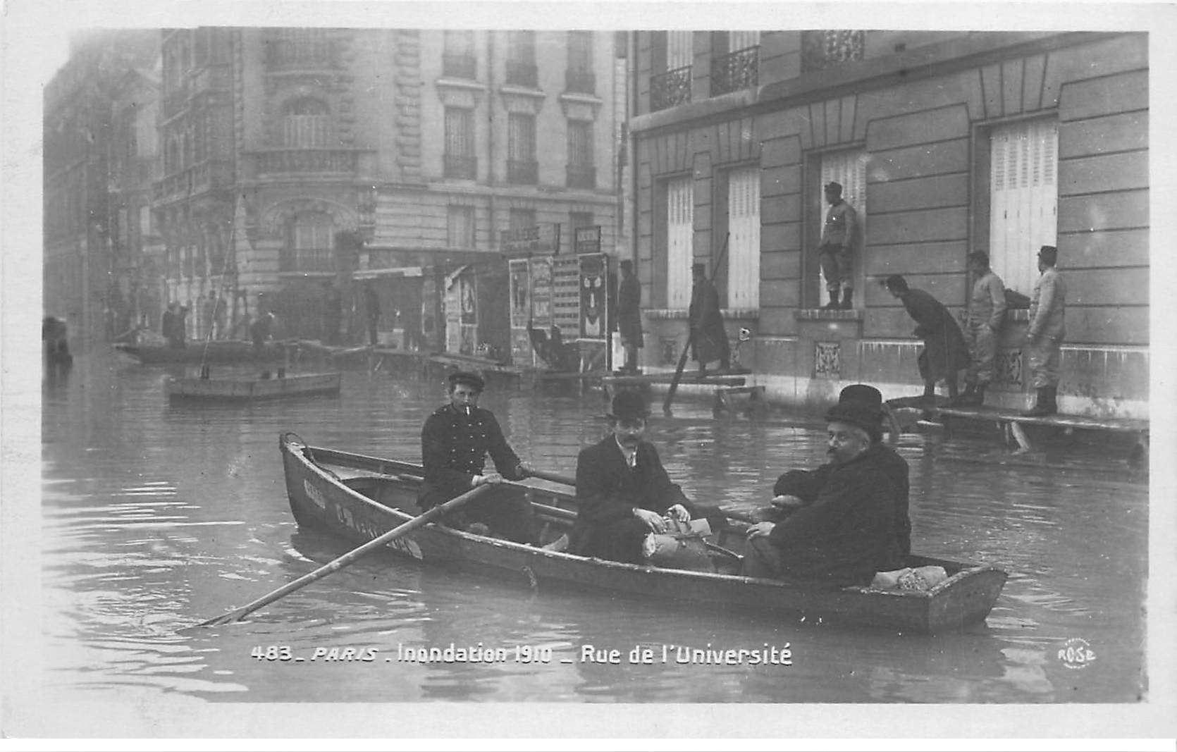 1910 INONDATION DE PARIS 07. Rue de l'Université