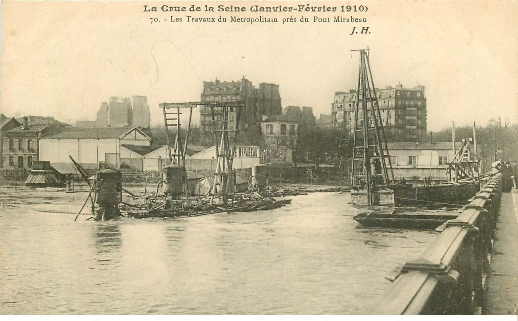 carte postale ancienne INONDATION DE PARIS 1910. Travaux Métropolitain Pont Mirabeau