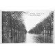 carte postale ancienne INONDATION DE PARIS 1910. Avenue Montaigne. Edition Rose.