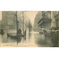 1910 INONDATION ET CRUE DE PARIS 12. Avenue Ledru Rollin sauvetage