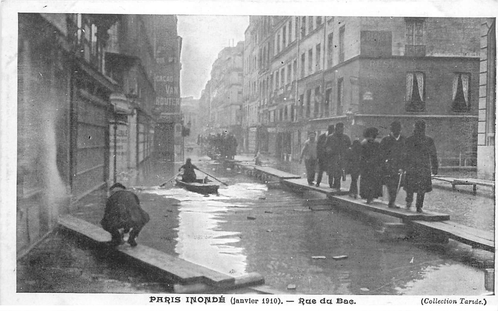 PARIS 07. Inondations et crue de 1910. Rue du Bac. Collection Taride