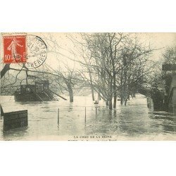 INONDATION ET CRUE DE PARIS 1910. Square du Pont Royal