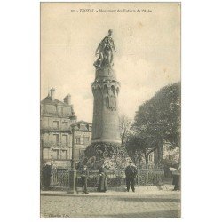 carte postale ancienne 10 TROYES. Monument des Enfants de l'Aube 1916