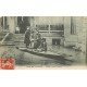 carte postale ancienne INONDATION ET CRUE DE PARIS 1910. Palais d'orsay Policier rameur