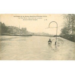 carte postale ancienne INONDATION ET CRUE DE PARIS 1910. Pont Marie les Lanternes sous l'eau