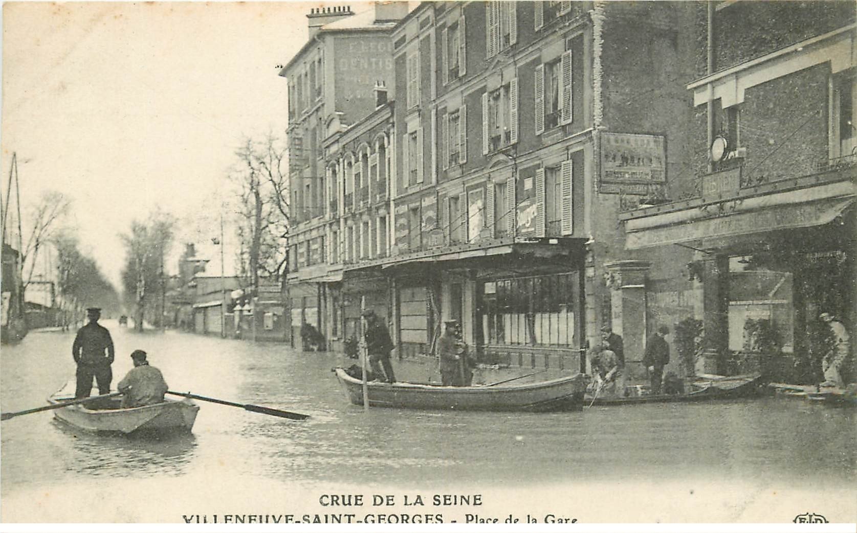 Inondations et Crue de 1910. VILLENEUVE-SAINT-GEORGES 94. Place de la Gare