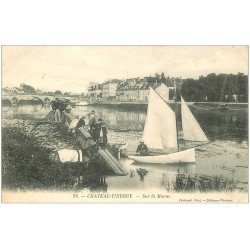 02 CHATEAU-THIERRY. Pêcheurs et petit voilier sur la Marne 1904 avec Cheval